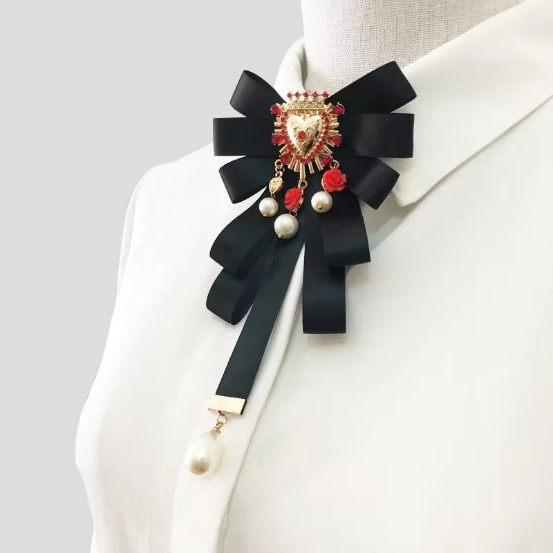 Fashion New Vintage Court Fabric Pearl Bow Brooch Tie Retrowalking Show Collar Bowknot Pins and Brooches for Women Accessories